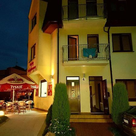 Pokoje Goscinne Jantar Łukęcin Exteriör bild
